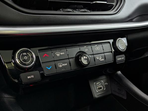 Jeep Compass II Рестайлинг с пробегом 2021 года, цена 2 320 000 рублей, 63168 км, внедорожник, Автокод Объявления