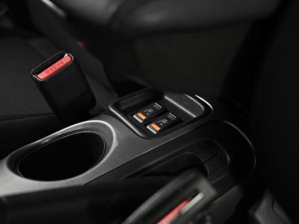 Nissan Juke I с пробегом 2014 года, цена 1 049 000 рублей, 97000 км, внедорожник, Автокод Объявления