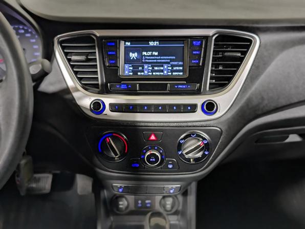 Hyundai Solaris I Рестайлинг с пробегом 2017 года, цена 1 594 900 рублей, 28600 км, седан, Автокод Объявления