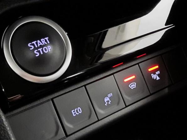 Renault Kaptur I Рестайлинг с пробегом 2021 года, цена 1 278 000 рублей, 95700 км, внедорожник, Автокод Объявления