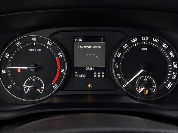 Skoda Octavia IV (A8) с пробегом 2021 года, цена 1 450 000 рублей, 351430 км, лифтбек, Автокод Объявления