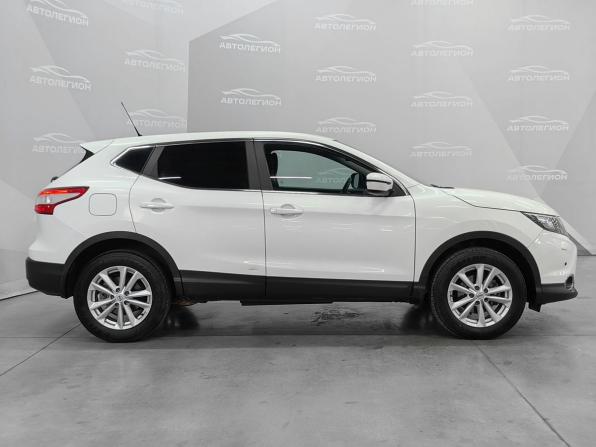 Nissan Qashqai II с пробегом 2014 года, цена 1 320 000 рублей, 129279 км, внедорожник, Автокод Объявления