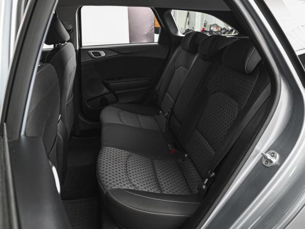Kia Ceed III с пробегом 2018 года, цена 1 398 000 рублей, 177289 км, универсал, Автокод Объявления