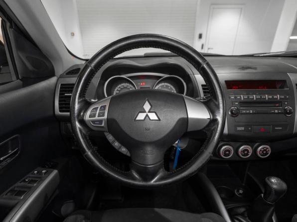 Mitsubishi Outlander II с пробегом 2008 года, цена 930 000 рублей, 281871 км, внедорожник, Автокод Объявления
