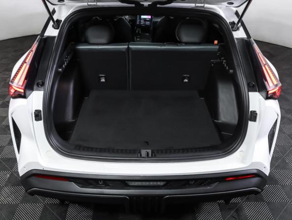 Geely Atlas II с пробегом 2024 года, цена 2 344 000 рублей, 26900 км, внедорожник, Автокод Объявления