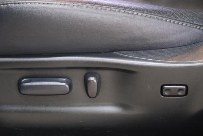 Toyota Venza II с пробегом 2013 года, цена 2 379 000 рублей, 126000 км, внедорожник, Автокод Объявления