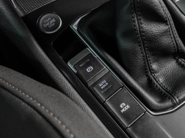 Volkswagen Tiguan II Рестайлинг с пробегом 2021 года, цена 2 349 000 рублей, 120593 км, внедорожник, Автокод Объявления