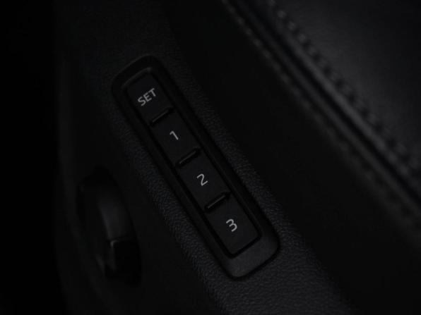 Skoda Karoq I с пробегом 2020 года, цена 2 888 444 рубля, 72022 км, внедорожник, Автокод Объявления