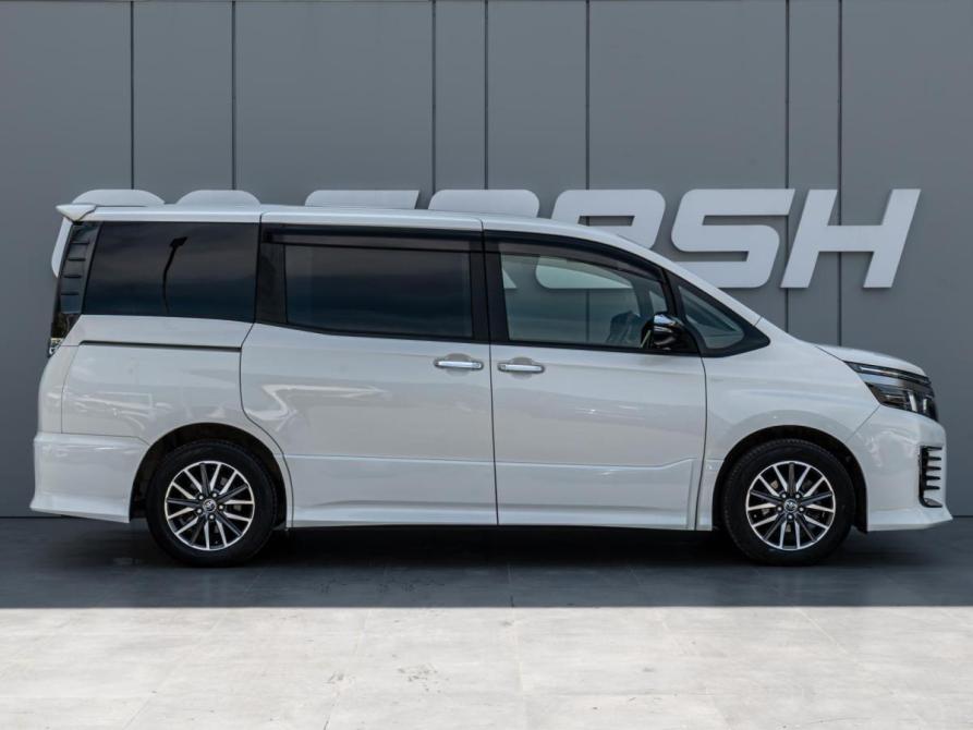 Toyota Voxy III (R80) Краснодар  - изображение 5