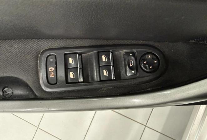 Peugeot 308 I с пробегом 2010 года, цена 550 000 рублей, 170772 км, хэтчбек, Автокод Объявления