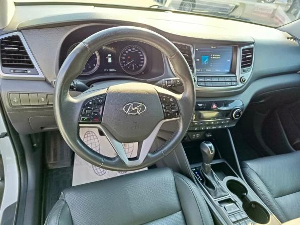 Hyundai Tucson III с пробегом 2017 года, цена 1 894 995 рублей, 169837 км, внедорожник, Автокод Объявления