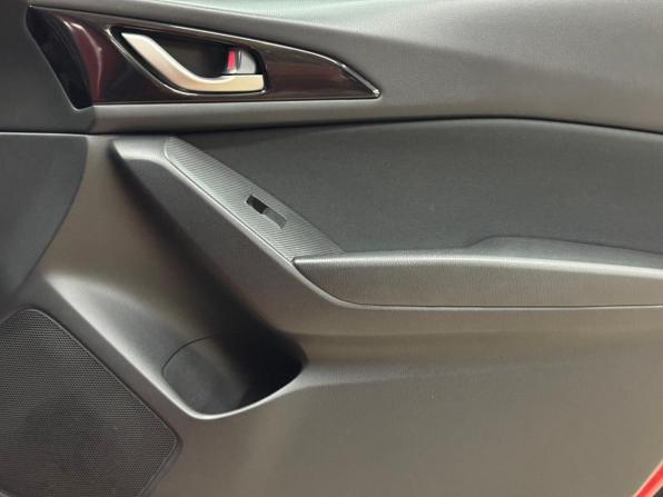 Mazda 3 III (BM) с пробегом 2013 года, цена 1 130 000 рублей, 225400 км, хэтчбек, Автокод Объявления