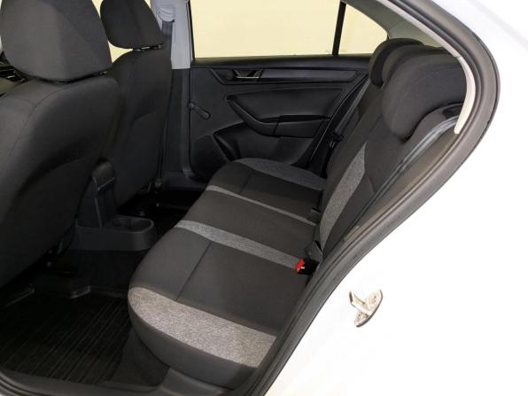 Skoda Rapid II с пробегом 2021 года, цена 1 395 000 рублей, 106230 км, лифтбек, Автокод Объявления