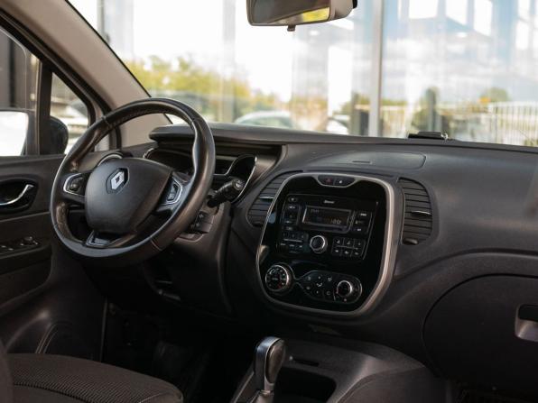Renault Kaptur I с пробегом 2018 года, цена 1 250 000 рублей, 118537 км, внедорожник, Автокод Объявления
