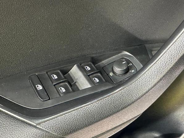 Skoda Karoq I с пробегом 2020 года, цена 2 149 000 рублей, 143850 км, внедорожник, Автокод Объявления