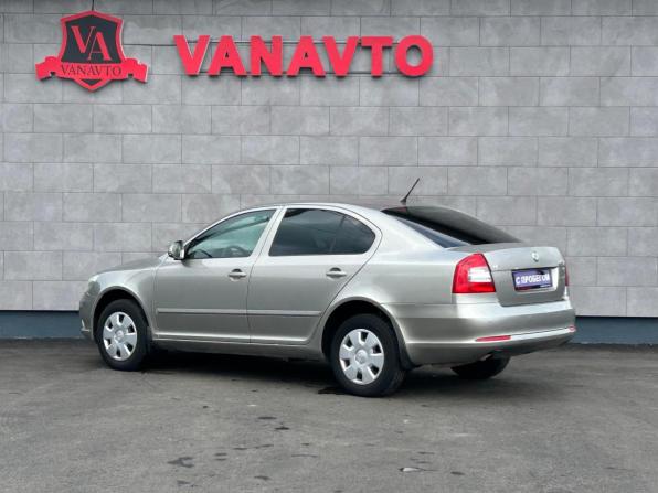 Skoda Octavia II (A5) Рестайлинг с пробегом 2012 года, цена 760 000 рублей, 246450 км, лифтбек, Автокод Объявления