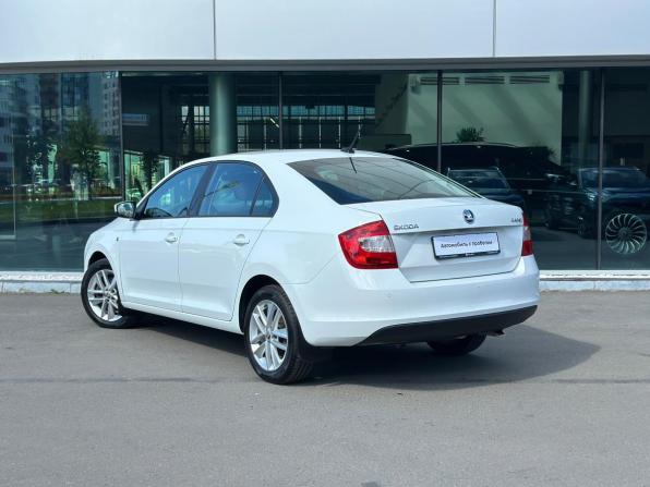 Skoda Rapid I с пробегом 2016 года, цена 1 070 000 рублей, 171650 км, лифтбек, Автокод Объявления