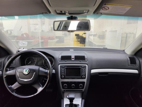 Skoda Octavia II (A5) Рестайлинг с пробегом 2012 года, цена 749 000 рублей, 199000 км, лифтбек, Автокод Объявления