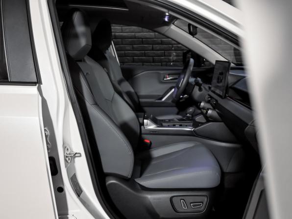 Toyota RAV4 VI (XA60) с пробегом 2026 года, цена 4 170 000 рублей, 20 км, внедорожник, Автокод Объявления