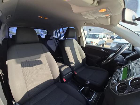 Volkswagen Tiguan I Рестайлинг с пробегом 2012 года, цена 980 000 рублей, 283685 км, внедорожник, Автокод Объявления