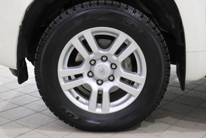 Toyota Land Cruiser Prado 150 Series с пробегом 2011 года, цена 2 760 000 рублей, 350334 км, внедорожник, Автокод Объявления