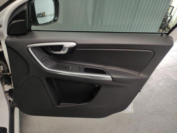 Volvo XC60 I Рестайлинг с пробегом 2015 года, цена 1 780 000 рублей, 287296 км, внедорожник, Автокод Объявления