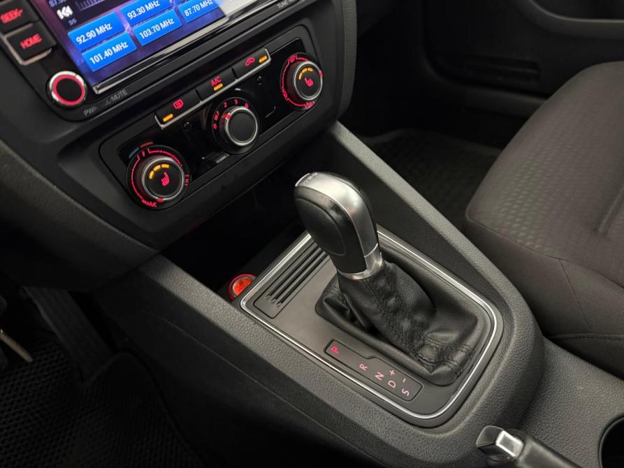 Volkswagen Jetta VI Рестайлинг Псков  - изображение 16