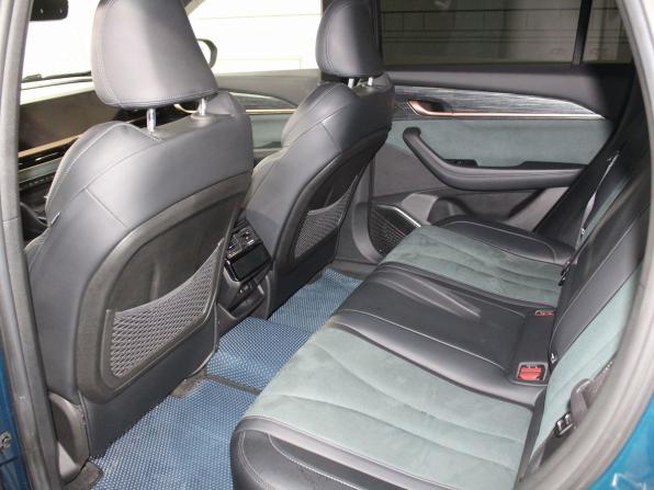 Geely Monjaro I с пробегом 2023 года, цена 3 389 999 рублей, 46817 км, внедорожник, Автокод Объявления