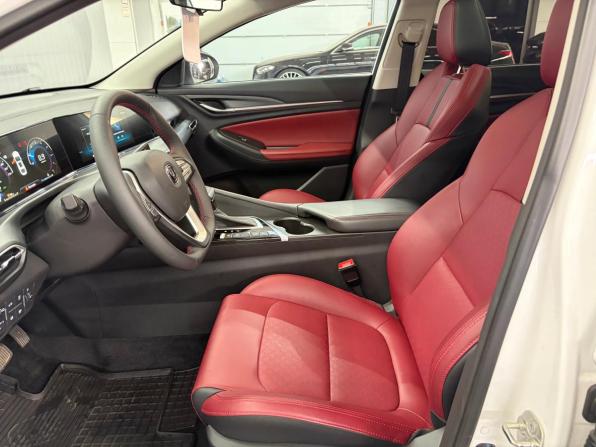 Changan Eado Plus с пробегом 2024 года, цена 1 697 000 рублей, 38000 км, седан, Автокод Объявления