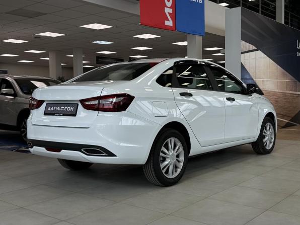 Lada (ВАЗ) Vesta I Рестайлинг (NG) с пробегом 2024 года, цена 1 300 000 рублей, 20000 км, седан, Автокод Объявления