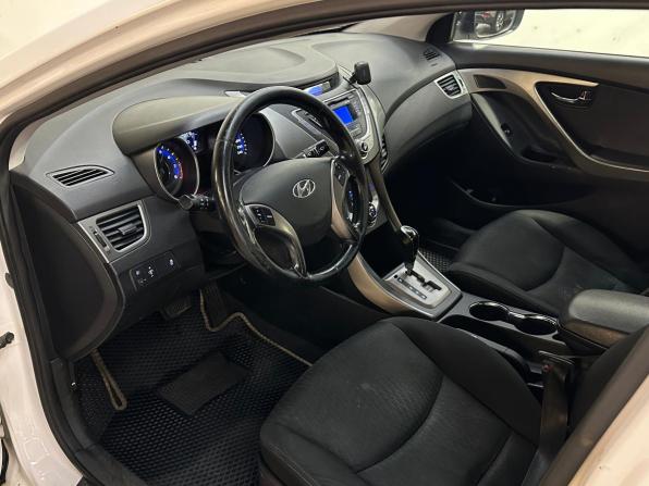 Hyundai Elantra V (MD) с пробегом 2012 года, цена 750 000 рублей, 258378 км, седан, Автокод Объявления