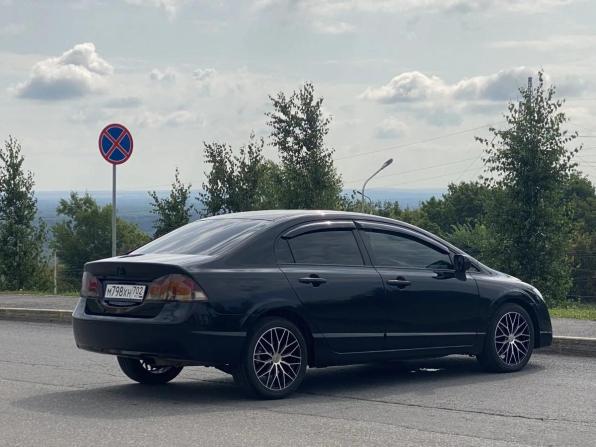 Honda Civic VIII с пробегом 2009 года, цена 750 000 рублей, 436415 км, седан, Автокод Объявления