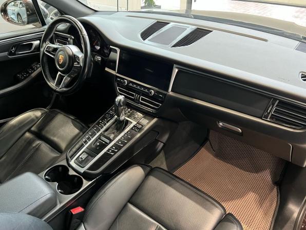 Porsche Macan I Рестайлинг с пробегом 2019 года, цена 3 649 000 рублей, 176000 км, внедорожник, Автокод Объявления