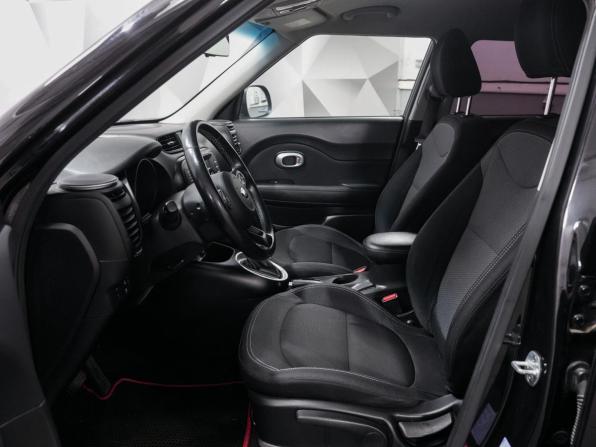 Kia Soul II Рестайлинг с пробегом 2017 года, цена 1 644 000 рублей, 105000 км, хэтчбек, Автокод Объявления