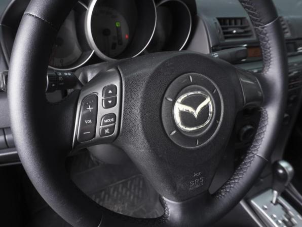Mazda 3 I (BK) Рестайлинг с пробегом 2007 года, цена 699 000 рублей, 260375 км, седан, Автокод Объявления