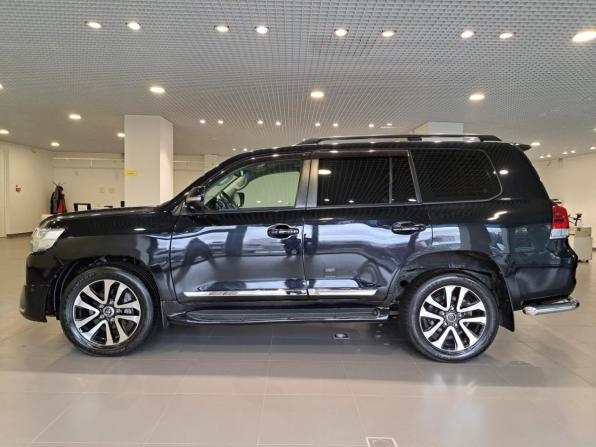 Toyota Land Cruiser 200 Series Рестайлинг 1 с пробегом 2014 года, цена 4 840 000 рублей, 110224 км, внедорожник, Автокод Объявления
