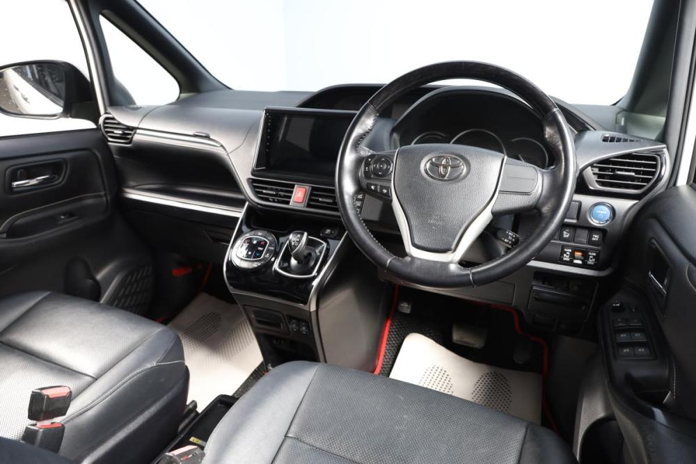 Toyota Esquire I Новосибирск  - изображение 10