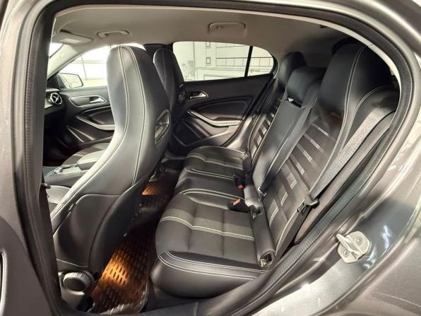 Mercedes-Benz GLA I (X156) Рестайлинг с пробегом 2017 года, цена 1 950 000 рублей, 121000 км, внедорожник, Автокод Объявления