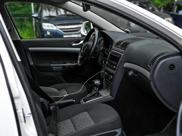 Skoda Octavia II (A5) Рестайлинг с пробегом 2012 года, цена 810 000 рублей, 202546 км, универсал, Автокод Объявления