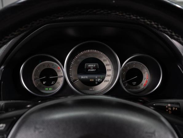 Mercedes-Benz E-Класс IV (W212 S212 C207) Рестайлинг с пробегом 2013 года, цена 2 569 000 рублей, 253897 км, седан, Автокод Объявления