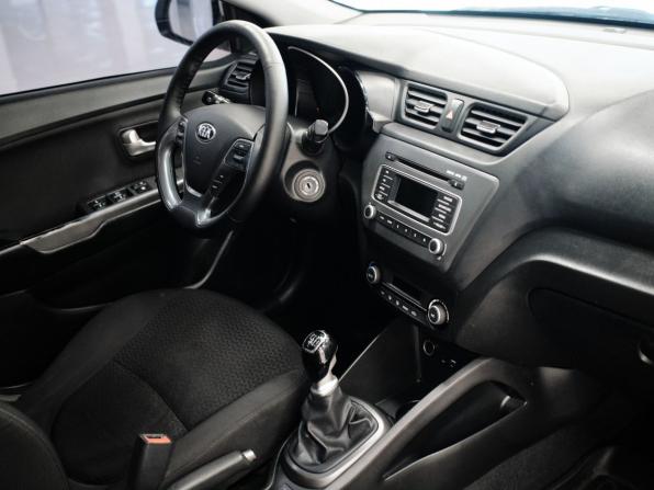 Kia Rio III Рестайлинг с пробегом 2016 года, цена 696 000 рублей, 273910 км, седан, Автокод Объявления