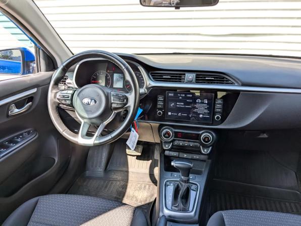 Kia Rio IV Рестайлинг с пробегом 2021 года, цена 1 839 000 рублей, 77299 км, хэтчбек, Автокод Объявления