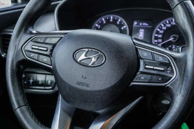Hyundai Santa Fe IV с пробегом 2020 года, цена 2 631 000 рублей, 109857 км, внедорожник, Автокод Объявления