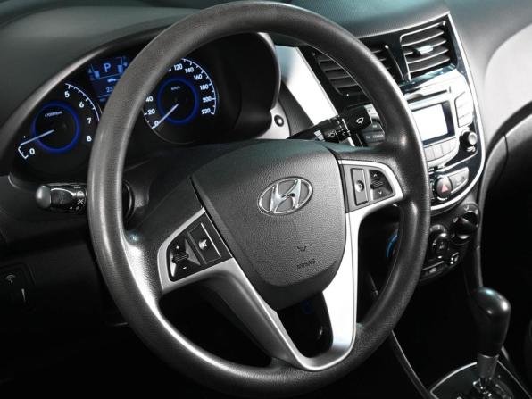 Hyundai Solaris I с пробегом 2013 года, цена 1 059 000 рублей, 89366 км, седан, Автокод Объявления