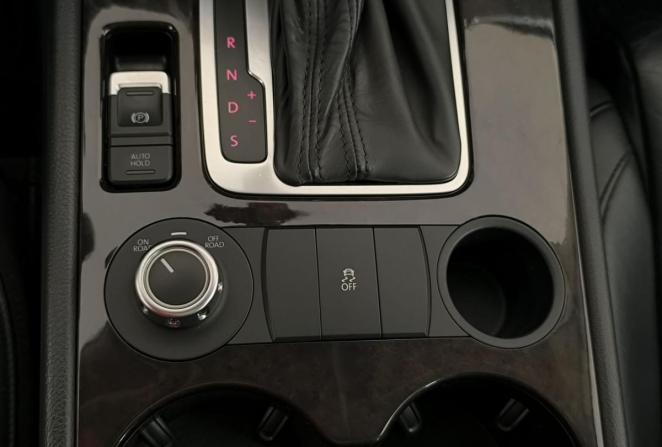 Volkswagen Touareg II с пробегом 2011 года, цена 1 880 000 рублей, 287344 км, внедорожник, Автокод Объявления