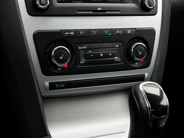 Skoda Octavia II (A5) Рестайлинг с пробегом 2011 года, цена 1 048 700 рублей, 227842 км, универсал, Автокод Объявления