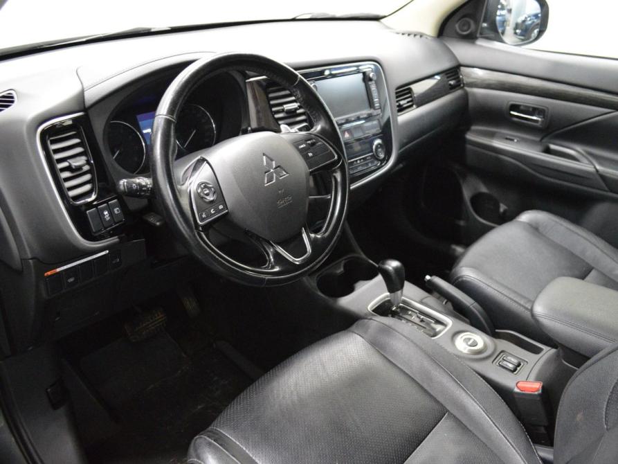 Mitsubishi Outlander III Рестайлинг 2 Санкт-Петербург  - изображение 10