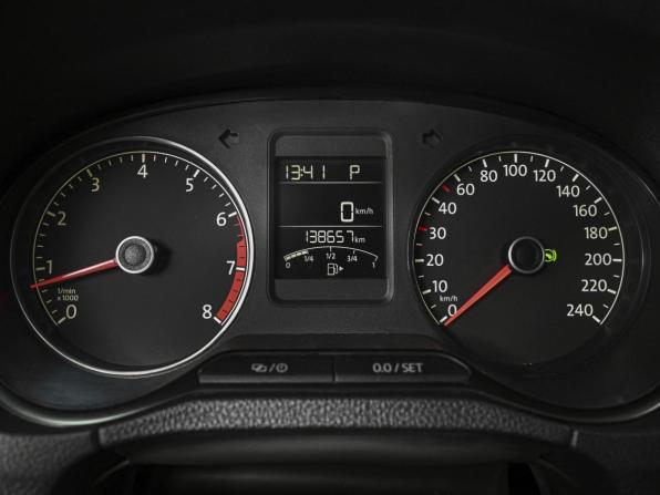 Volkswagen Polo V Рестайлинг с пробегом 2017 года, цена 1 368 000 рублей, 138657 км, седан, Автокод Объявления