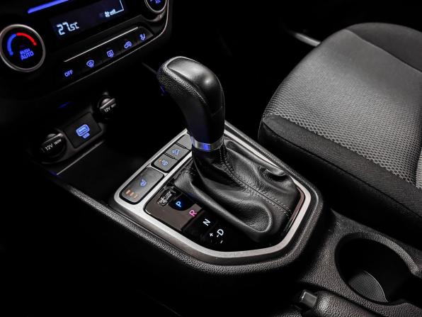 Hyundai Creta I Рестайлинг с пробегом 2021 года, цена 2 219 000 рублей, 48305 км, внедорожник, Автокод Объявления