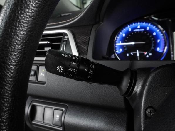 Toyota Camry VII (XV50) Рестайлинг с пробегом 2015 года, цена 2 237 000 рублей, 116880 км, седан, Автокод Объявления